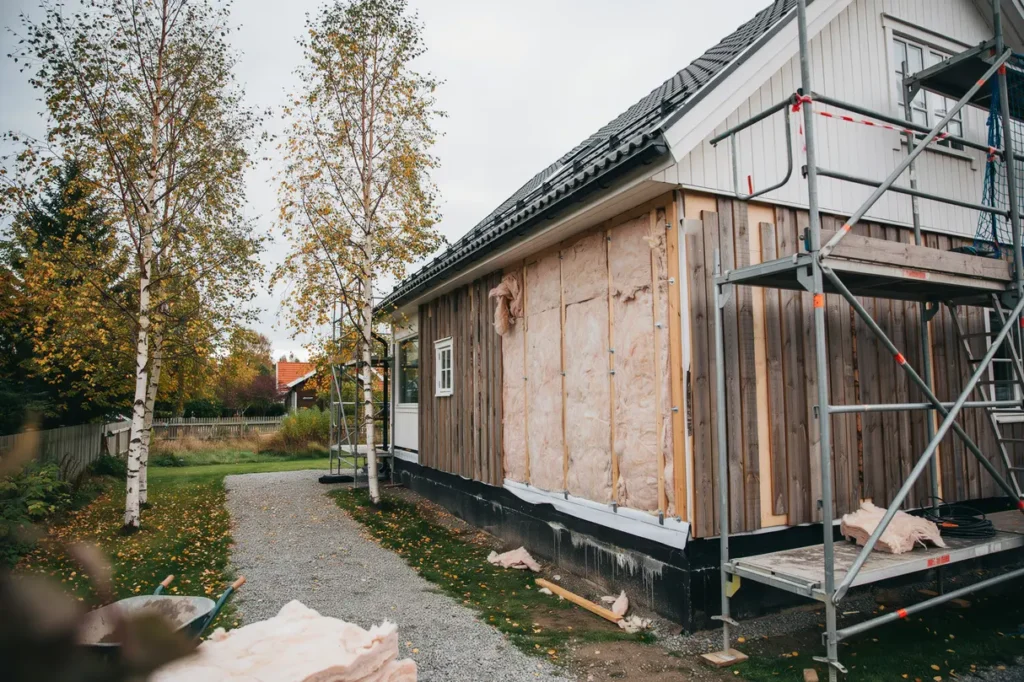 till ggsisolera fasad och ytterv gg s s nker du v rmekostnaden och h jer husets komfort